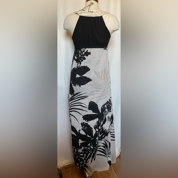 Yansi Fugel tropical floral maxi dress - Picture 4 of 4